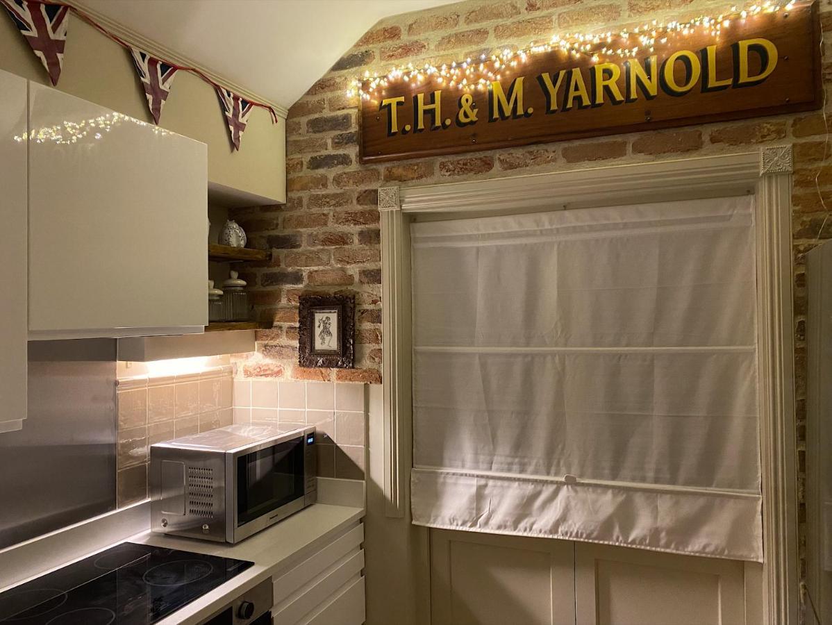 Enchanting 1 Bedroom Home With Kitchen Saffron Walden Eksteriør billede